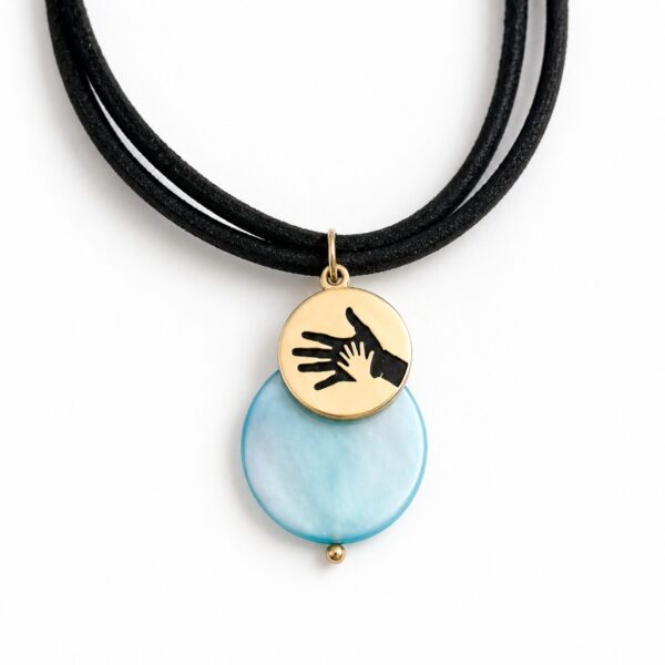 Collar grabado baby hand